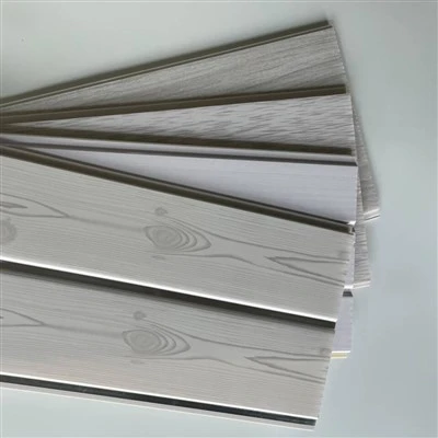 Langit -langit kayu PVC